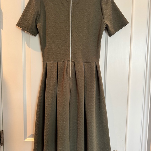 LuLaRoe Amelia Dress in Olive - Picture 2 of 3